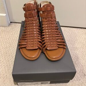 Vince Camuto Tan gladiator sandals